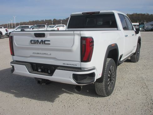 New 2026 GMC Sierra 2500 Denali Ultimate image 5