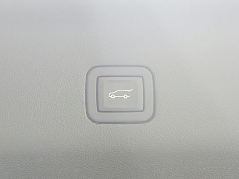 Used 2023 GMC Yukon XL Denali RWD image 55