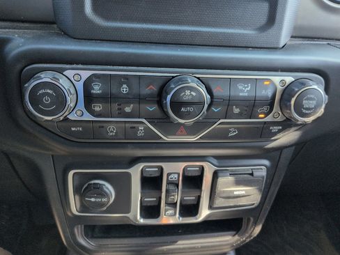 Used 2020 Jeep Wrangler Unlimited Sport S image 11