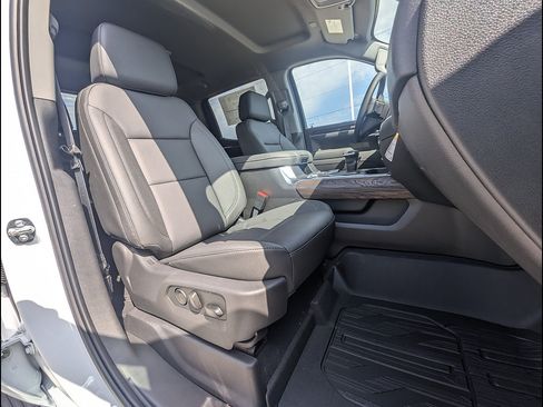 New 2026 GMC Sierra 1500 SLT w/ SLT Premium Plus Package AWD/4WD image 16
