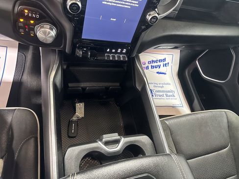 Used 2023 RAM 1500 Laramie image 12