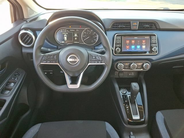 Used 2025 Nissan Versa SV FWD image 11