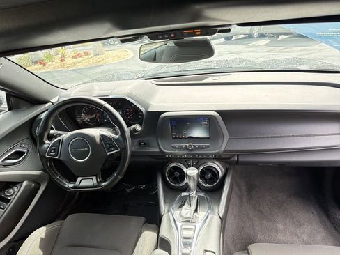 Used 2023 Chevrolet Camaro LT RWD image 10