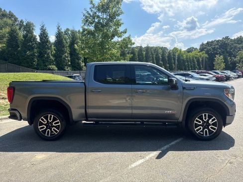 Used 2019 GMC Sierra 1500 AT4 w/ AT4 Premium Package AWD/4WD image 8