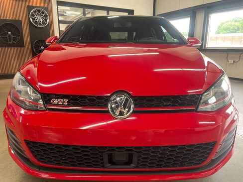 Used 2017 Volkswagen GTI Autobahn FWD image 18
