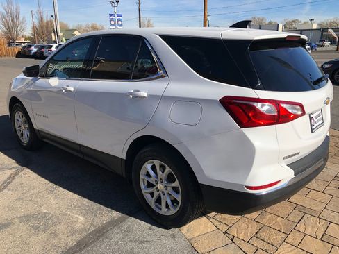 Used 2020 Chevrolet Equinox LT image 3