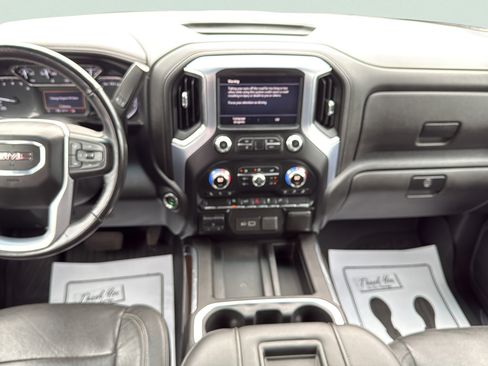 Used 2019 GMC Sierra 1500 SLT w/ SLT Convenience Package AWD/4WD image 17