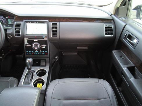 Used 2018 Ford Flex Limited image 13