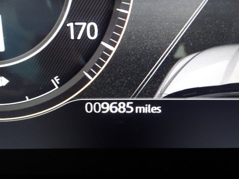 Certified 2025 Jaguar F-PACE R-Dynamic S image 29