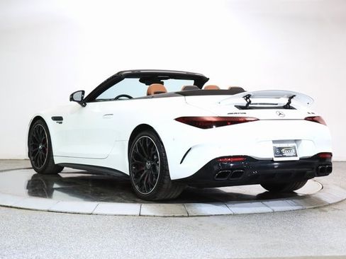 Used 2024 Mercedes-Benz SL 55 AMG 4MATIC w/ Driver Assistance Package image 2