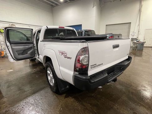 Used 2011 Toyota Tacoma 4x4 Double Cab w/ TRD Sport Pkg image 30
