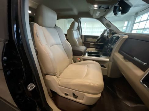 Used 2018 RAM 2500 Laramie w/ Convenience Group AWD/4WD image 23