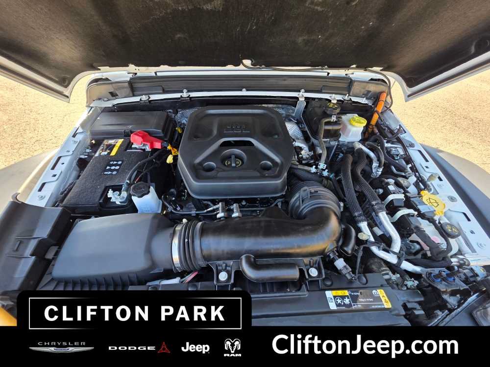 Used 2024 Jeep Wrangler Unlimited AWD/4WD image 28