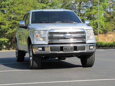 Used 2017 Ford F150 Lariat RWD image 9