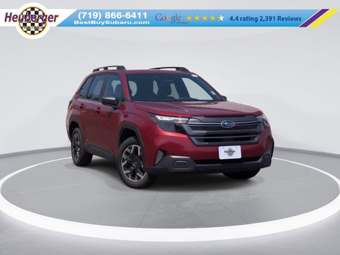 Used 2025 Subaru Forester Premium AWD/4WD image 1