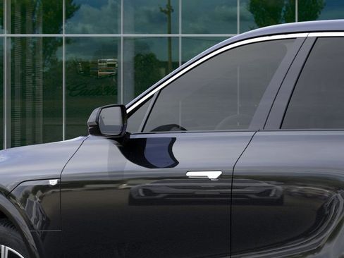 New 2025 Cadillac Lyriq Luxury image 12