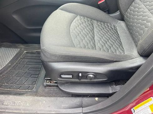 Used 2020 Chevrolet Equinox LT AWD/4WD image 19