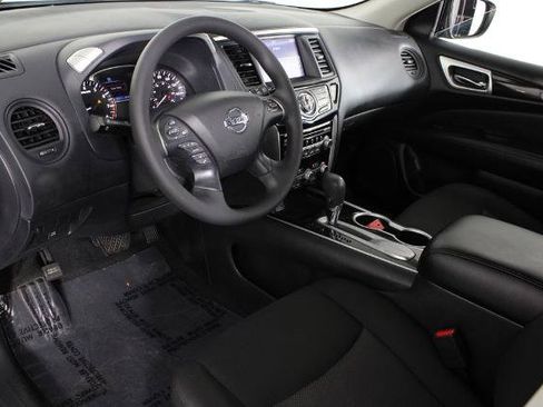 Certified 2020 Nissan Pathfinder S FWD image 19