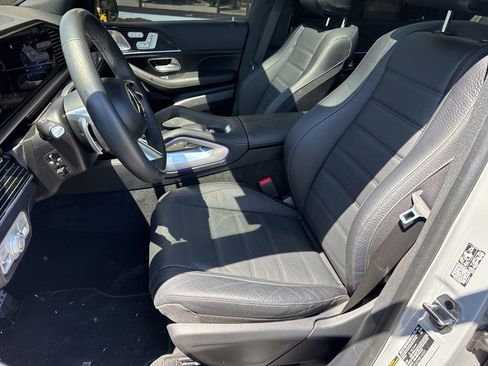 Used 2024 Mercedes-Benz GLS 450 4MATIC image 25