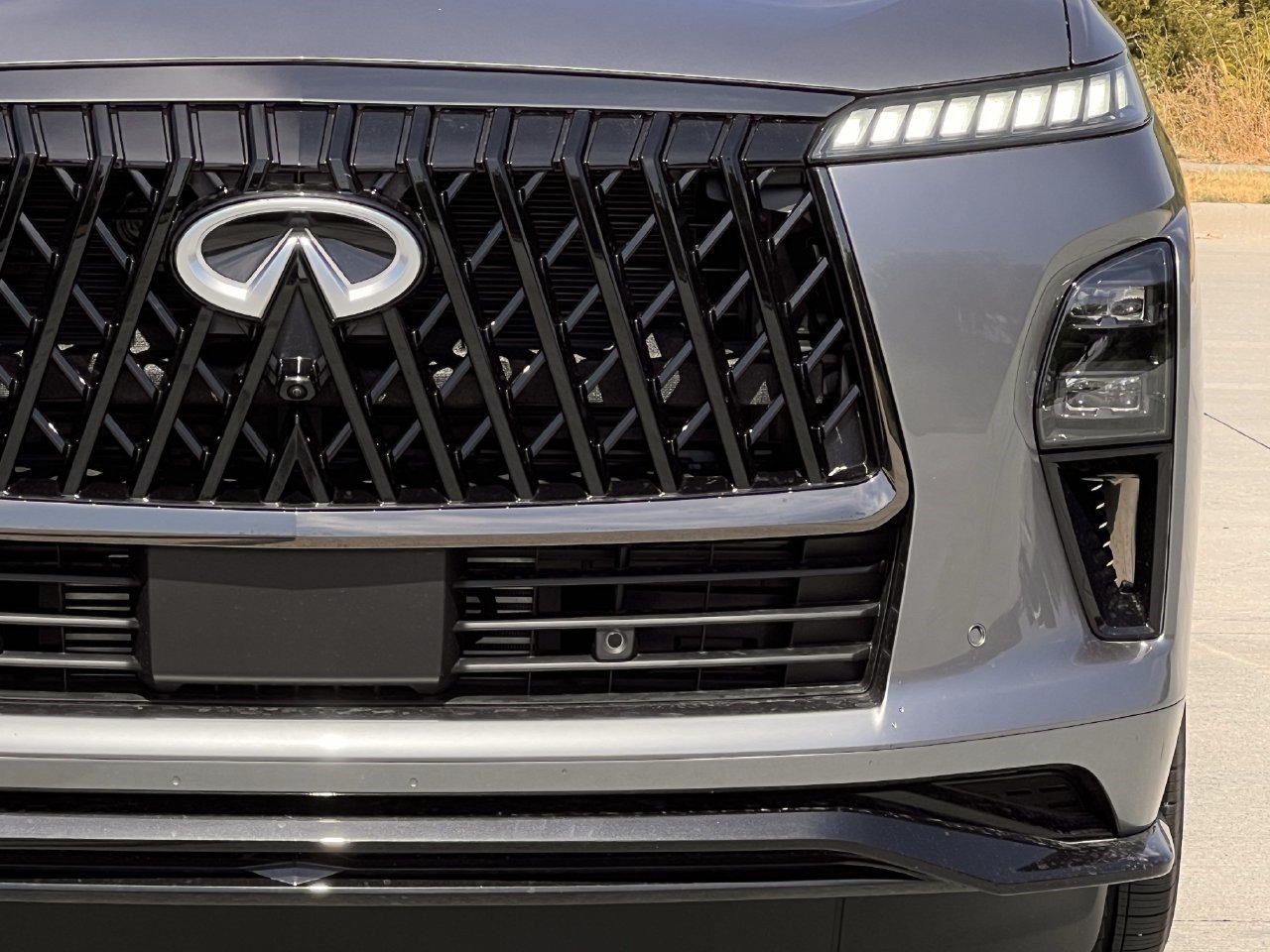 New 2027 INFINITI QX80 Sensory w/ Sport Exterior Package AWD/4WD image 8