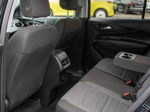 Used 2024 Chevrolet Equinox LT image 12