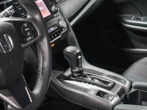 Used 2018 Honda Civic Sport image 23