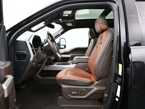 Used 2022 Ford F250 King Ranch w/ King Ranch Ultimate Package image 8