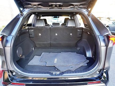 Used 2020 Toyota RAV4 XSE image 13