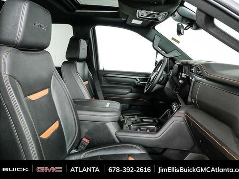Used 2025 GMC Sierra 2500 AT4 w/ AT4 Premium Plus Package AWD/4WD image 23