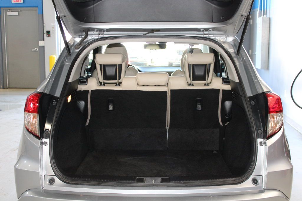 Used 2019 Honda HR-V Touring image 24