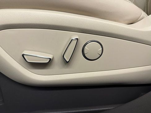 Certified 2020 Lincoln Nautilus Premier w/ Equipment Group 101A AWD/4WD image 26