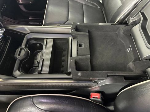 Used 2020 RAM 1500 Limited w/ Black Appearance Package AWD/4WD image 33
