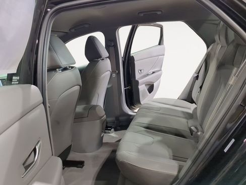 Used 2025 Hyundai Elantra Sport image 13