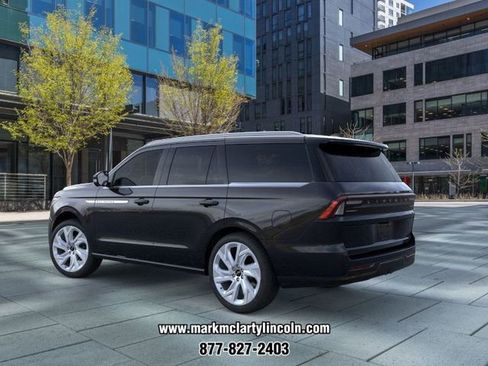 New 2025 Lincoln Navigator Reserve AWD/4WD image 4