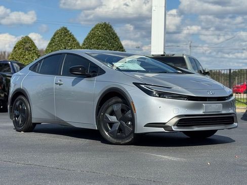 New 2026 Toyota Prius Plug-In Hybrid image 2