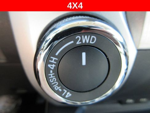 Used 2020 Toyota Tundra Limited w/ Limited Premium Package AWD/4WD image 31