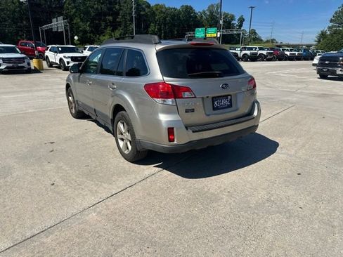 Used 2014 Subaru Outback 2.5i Limited AWD/4WD image 19