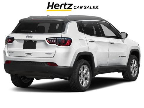 Used 2025 Jeep Compass Limited AWD/4WD image 2