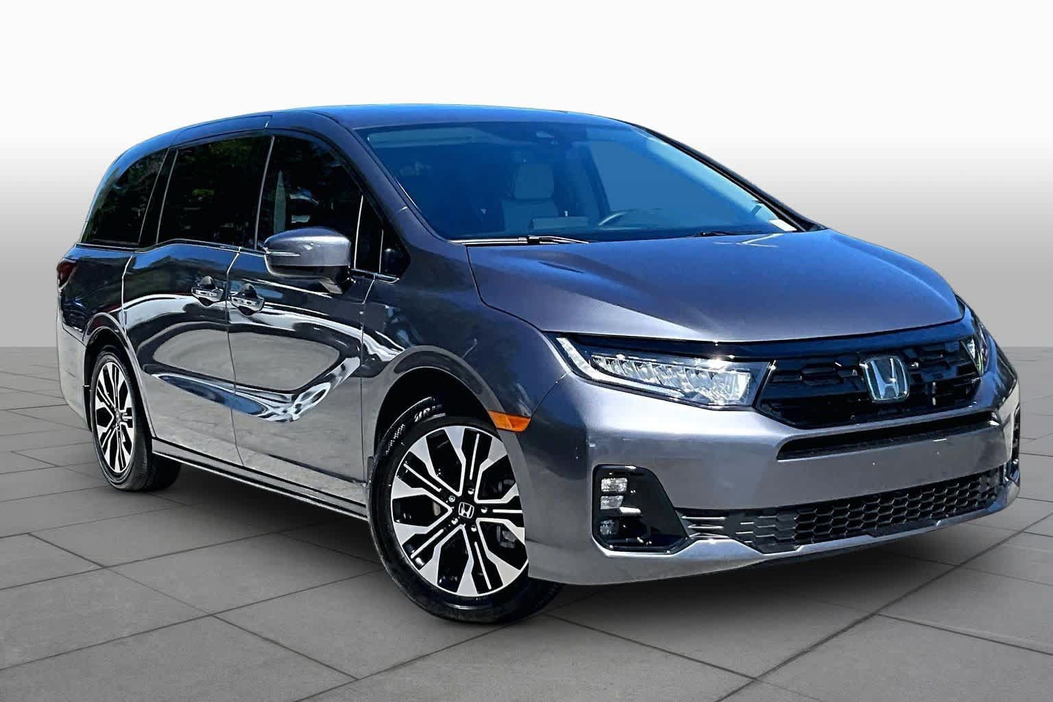 Used 2025 Honda Odyssey Elite image 3