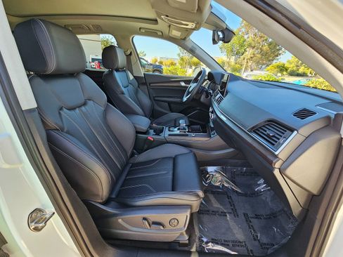 Used 2024 Audi Q5 2.0T Premium Plus image 35