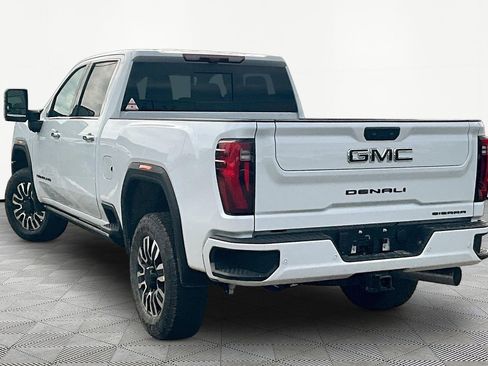 New 2026 GMC Sierra 2500 Denali Ultimate w/ LPO, Black Badging Package AWD/4WD image 3