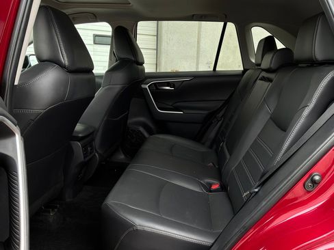 Used 2024 Toyota RAV4 XLE Premium FWD image 12