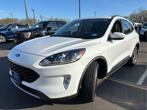 Certified 2020 Ford Escape SEL image 5