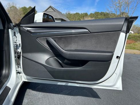 Used 2023 Tesla Model 3 Standard Range image 59