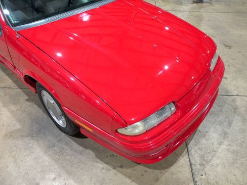 Used 1992 Dodge Daytona ES FWD image 17