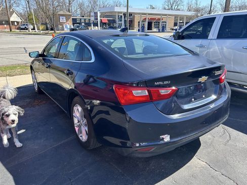 Used 2016 Chevrolet Malibu LT image 3
