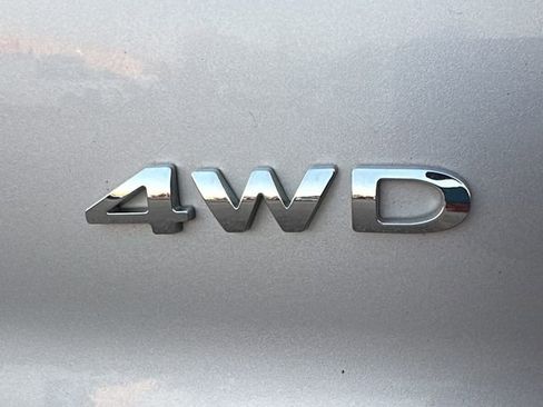 Used 2017 Ford Explorer XLT w/ Equipment Group 202A image 34