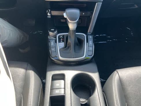 Used 2024 Kia Seltos SX w/ SX Sunroof Package AWD/4WD image 30