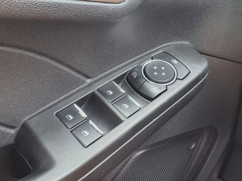 Used 2021 Ford Escape SE w/ Convenience Package FWD image 16