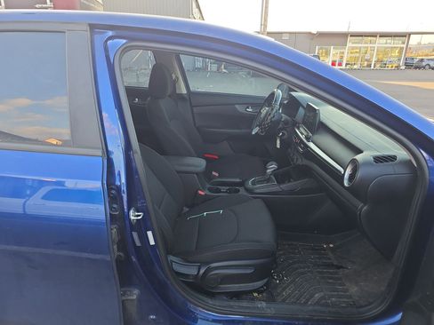 Used 2020 Kia Forte LXS image 11